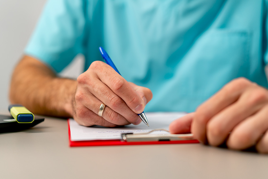 Prescription de bas de contention : qui, combien, comment ? 
