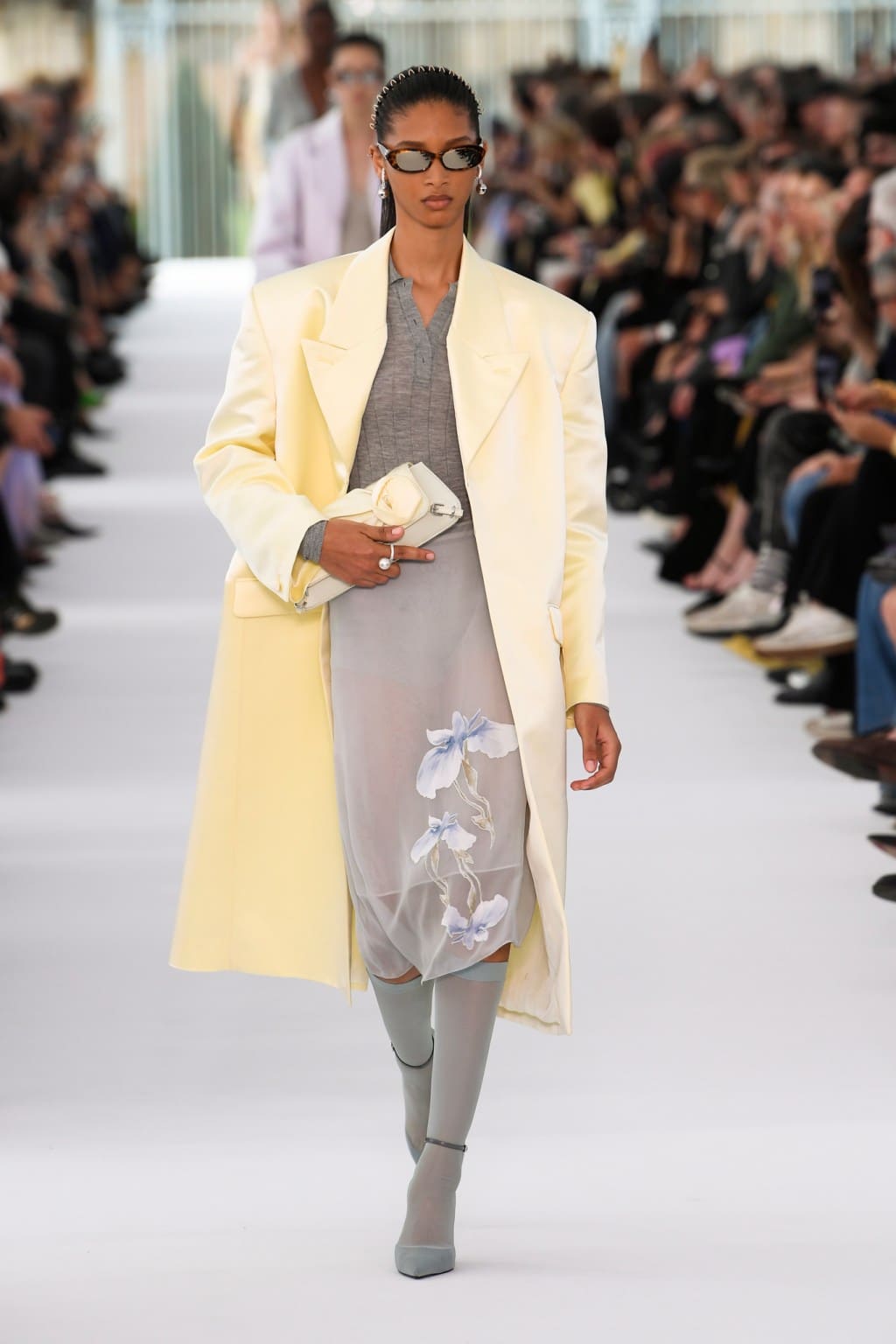 chaussettes-tendance-femme-fashion-week-paris-2024-givenchy-spring-24